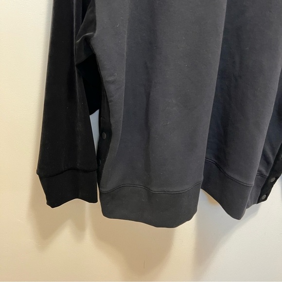 Athleta Retroplush Velvet Crewneck Sweatshirt Black Snap Button Side Slit - Picture 6 of 13